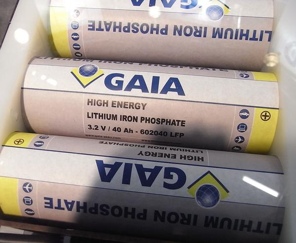 Zellen vom Lithium-Eisenphosphat-Akku
Die einzelnen Zellen der Akkus von Gaia sind relativ groß, so dass leistungsstarke Akkus mit einer geringen Anzahl von Zellen entstehen.