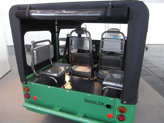 Volteis - Electric-car, Laderaum
Der Laderaum vom Volteis verfügt über 2 Sitze, sofern der Kunde diese überhaupt benötigt. Es gibt ja auch unheimlich viele Autofahrer, die immer nur alleine im Auto sitzen.