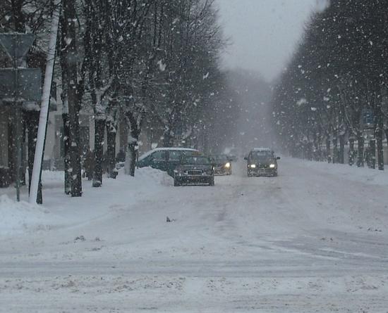 Es geht auch ohne ständigen Winterdienst
Die größte Gefahr im Winter ist, das man sich nur noch mit dem Schnee befasst. Schlagzeilen wie Schneechaos und Salz wird knapp, bestimmen die Medien.