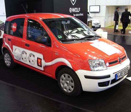 Delta 1, ein Kleinwagen von eWolf
Auf der eCarTec hat man den Eindruck, es gäbe keine großen Autokonzerne. Die praktischen Elektroautos für alle Fälle gibt es zumindest von den etwas kleineren Herstellern.