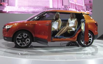 Berichte von der IAA 2011, Teil 4
Die Automesse hat irgendwie einen ganz anderen Charakter als andere Messen. Manchmal fragt man sich wirklich, was hier eigentlich zur Schau gestellt wird.